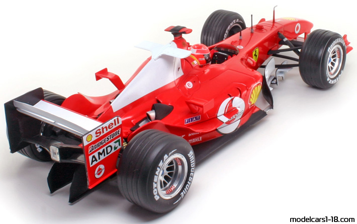 2004 - Ferrari F2004 Hot Wheels 1/18 (Червен / Бял) Задна дясна страна