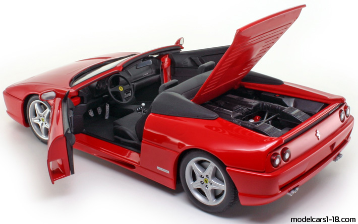 1995 - Ferrari F355 Spider UT 1/18 (Червен) Отваряеми части