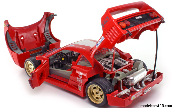 1992 - Ferrari F40 Competizione Bburago 1/18 (Червен / Бял) Отваряеми части