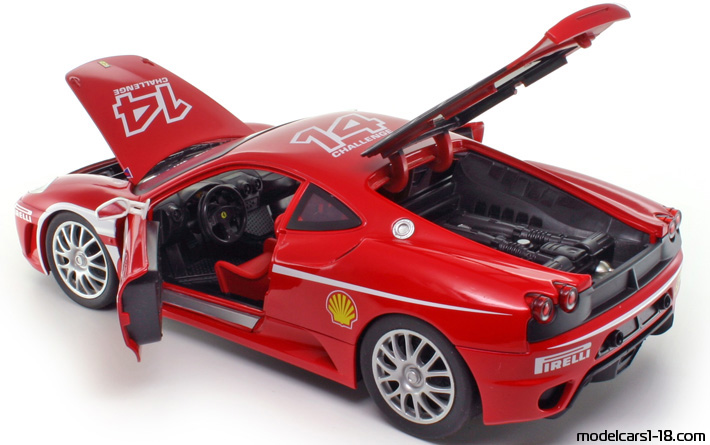2006 - Ferrari F430 Challenge Hot Wheels 1/18 (Червен / Бял) Отваряеми части