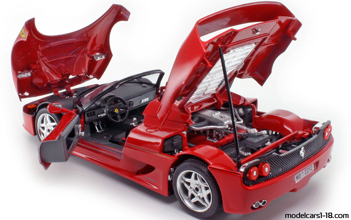 1995 - Ferrari F50 Bburago 1/18 (Червен) Отваряеми части