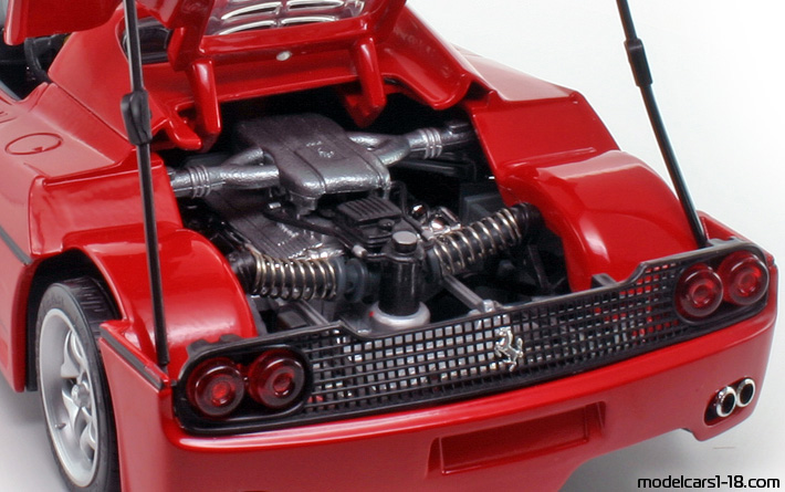 1995 - Ferrari F50 Hot Wheels 1/18 (Червен) Двигател
