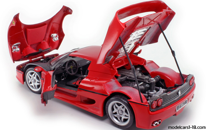 1995 - Ferrari F50 Maisto 1/18 (Червен) Отваряеми части