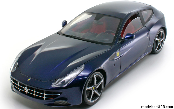 2011 - Ferrari FF Elite 1/18 (Син) Предна лява страна