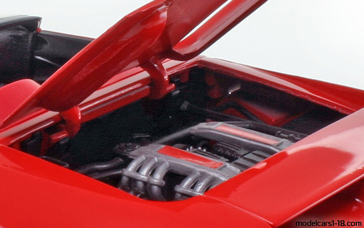 1989 - Ferrari Mythos Concept Guiloy 1/18 (Червен) Двигател