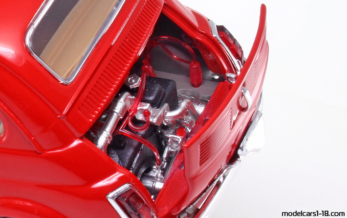1965 - Fiat 500 F Bburago 1/16 (Red) Двигател