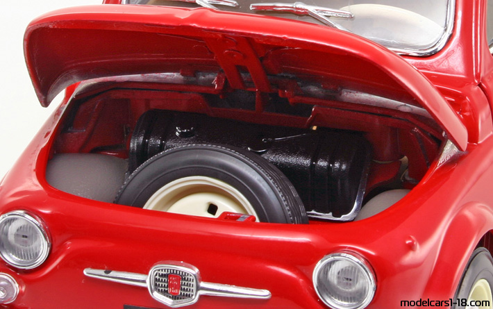 1965 - Fiat 500 F Bburago 1/16 (Red) Багажник / Отварящи се фарове