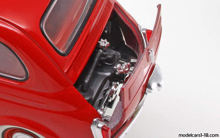 1965 - Fiat 500 Rally Solido 1/16 (Червен / Бял) Двигател