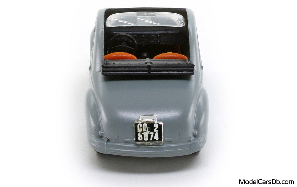 1949 - Fiat 500C Topolino Brumm 1/43 (Сив) Задница