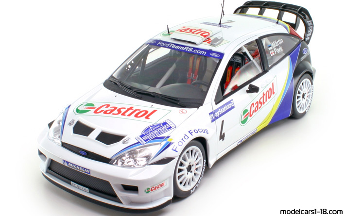 2003 - Ford Focus WRC Solido 1/18 (Бял / Син) Предна лява страна