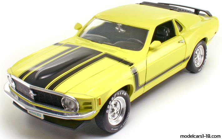 1970 - Ford Mustang Boss 302 ERTL 1/18 (Yellow / Черен) Предна лява страна