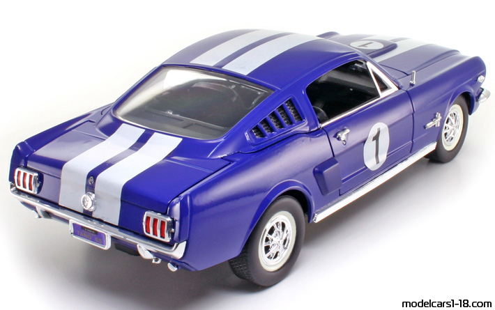 1965 - Ford Mustang Shelby GT Mira 1/18 (Син / Бял) Задна дясна страна