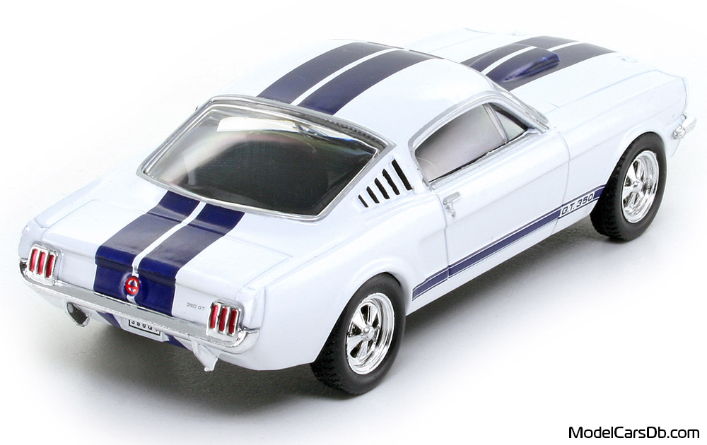 1965 - Ford Mustang Shelby GT350 DeAgostini 1/43 (Бял / Син) Задна дясна страна