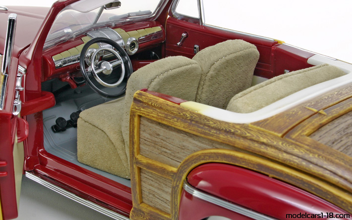 1946 - Ford Sportsman Yat Ming 1/18 (Червен) Интериор арматурно табло