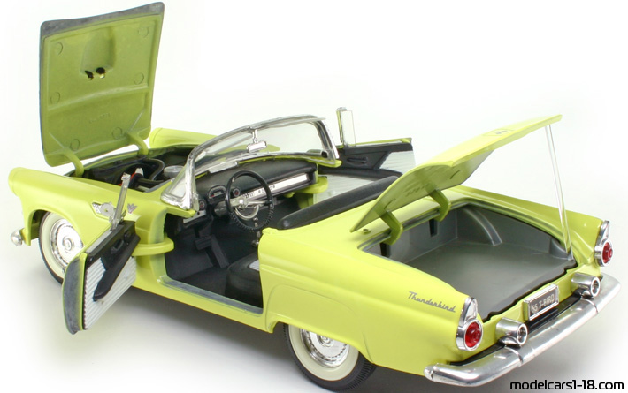 1955 - Ford Thunderbird Road Tough 1/18 (Жълт / Бял) Отваряеми части