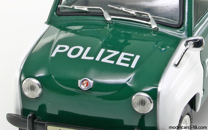 1955 - Goggomobil T250 Fire Dept / Police Revell 1/18 (Зелен / Бял) Багажник / Отварящи се фарове