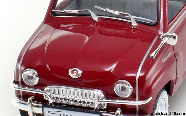 1955 - Goggomobil T250 Revell 1/18 (Червен) Багажник / Отварящи се фарове