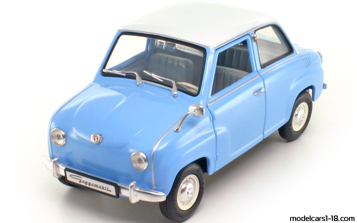 1955 - Goggomobil T250 Revell 1/18 (Blue / Бял) Предна лява страна