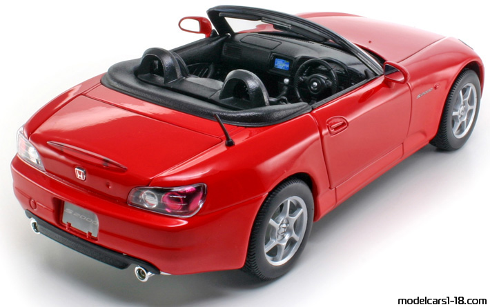 1999 - Honda S2000 Welly 1/18 (Червен) Задна дясна страна