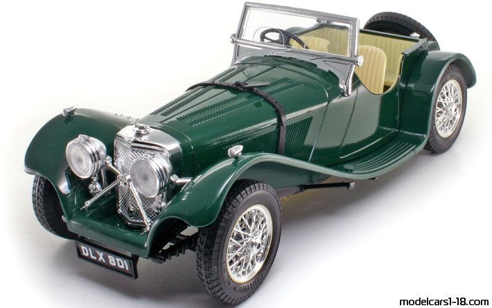 1936 - Jaguar SS100 Bburago 1/18 (Зелен) Предна лява страна