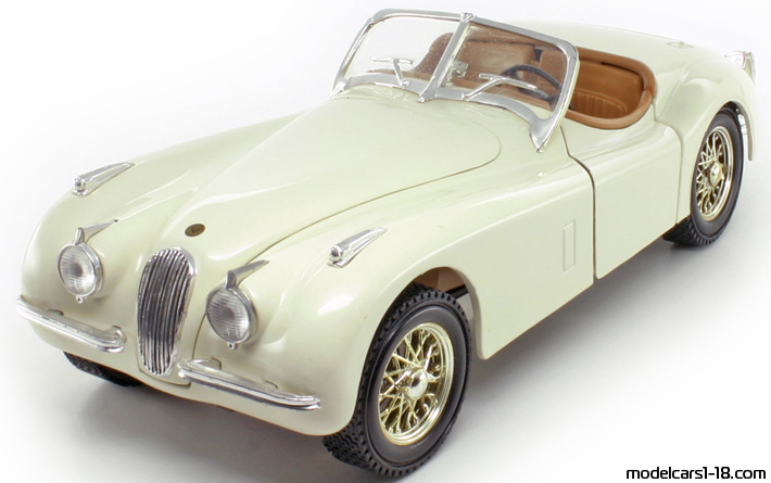 1948 - Jaguar XK120 ERTL 1/18 (Бял) Предна лява страна