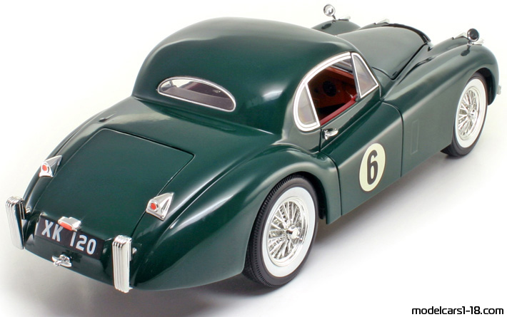 1949 - Jaguar XK120 Signature Models 1/18 (Зелен) Задна дясна страна