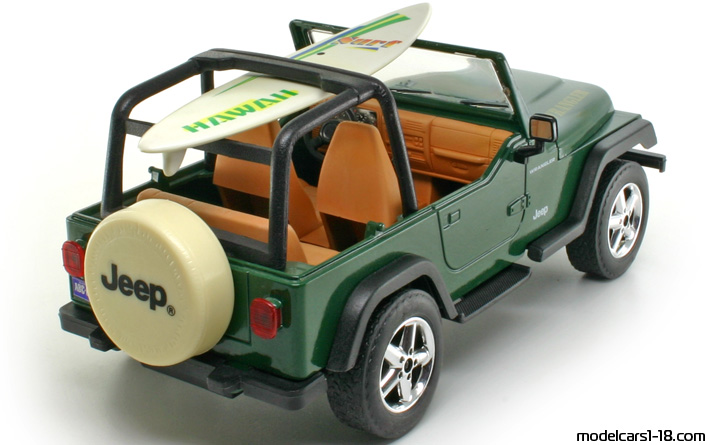 1997 - Jeep Wrangler Solido 1/18 (Зелен) Задна дясна страна