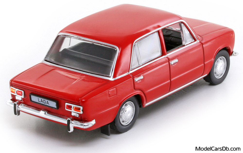 1970 - Lada Zhiguli (2101) DeAgostini 1/43 (Червен) Задна дясна страна