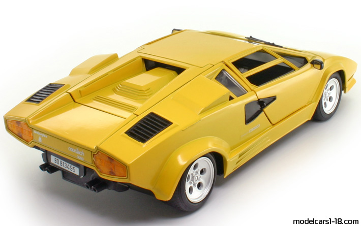 1987 - Lamborghini Countach LP5000 QV Polistil 1/18 (Жълт) Задна дясна страна