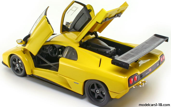 2001 - Lamborghini Diablo GTR Hot Wheels 1/18 (Жълт) Отваряеми части