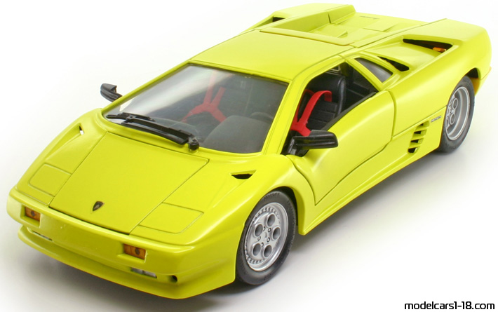 1989 - Lamborghini Diablo Maisto 1/18 (Yellow) Предна лява страна