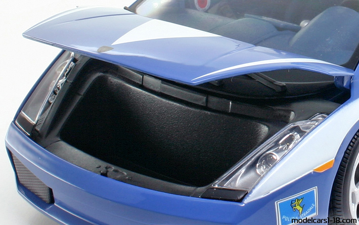 2002 - Lamborghini Gallardo Polizia Maisto 1/18 (Син / Бял) Багажник / Отварящи се фарове