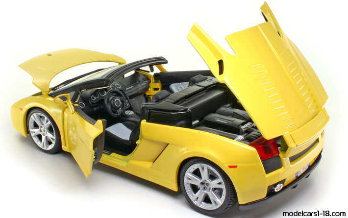 2006 - Lamborghini Gallardo Spyder Bburago 1/18 (Жълт) Отваряеми части