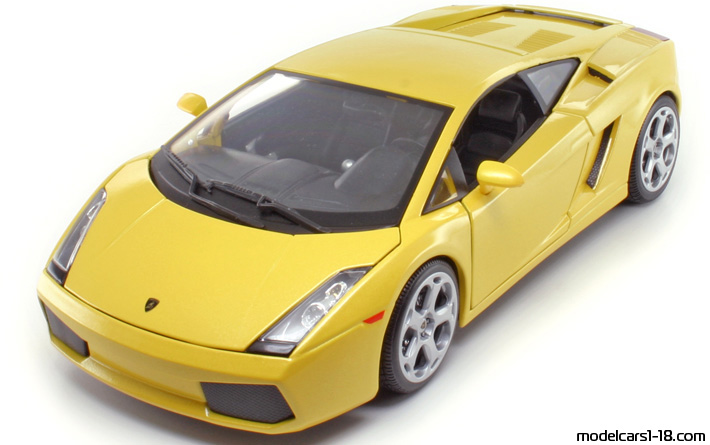 2001 - Lamborghini Gallardo Maisto 1/18 (Жълт) Предна лява страна