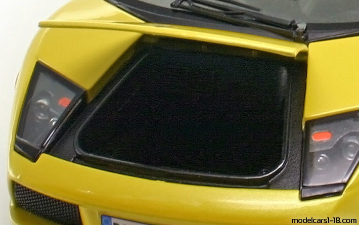 2001 - Lamborghini Murcielago Bburago 1/18 (Жълт) Багажник / Отварящи се фарове