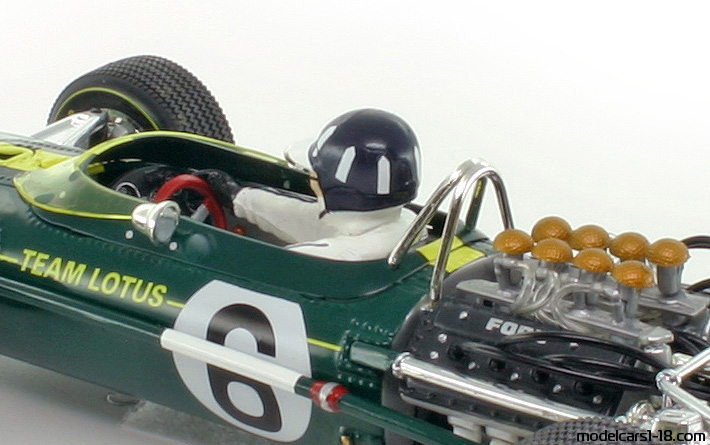 1967 - Lotus 49 Quartzo 1/18 (Зелен / Жълт) Интериор арматурно табло