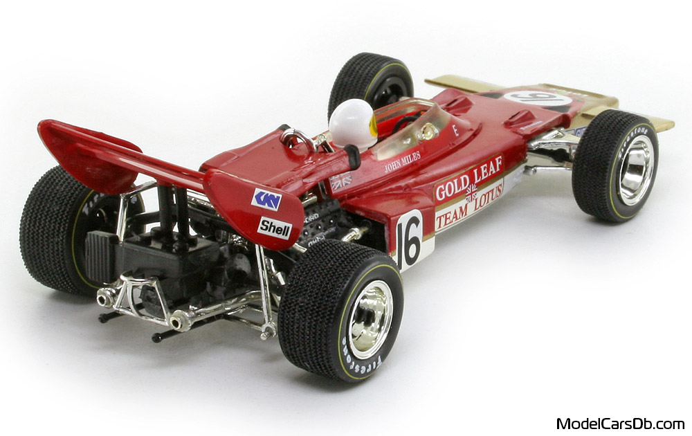 1970 - Lotus 72C Quartzo 1/43 (Червен / Злаетн) Задна дясна страна