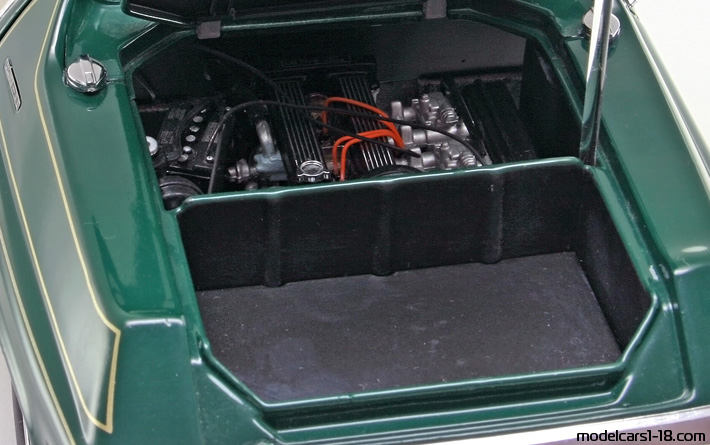 1973 - Lotus Europa Special Kyosho 1/18 (Зелен) Двигател