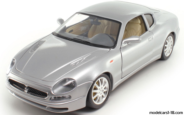 1998 - Maserati 3200 GT Bburago 1/18 (Сребрист) Предна лява страна