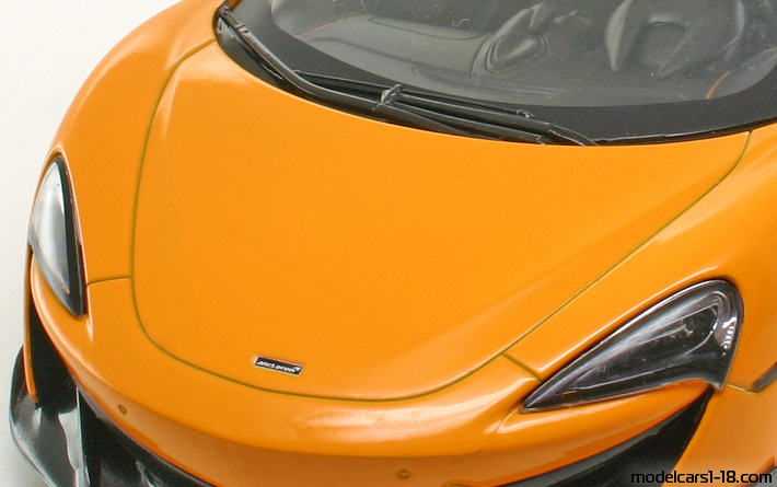 2018 - McLaren 600LT Solido 1/18 (Оранжев / Черен) Багажник / Отварящи се фарове