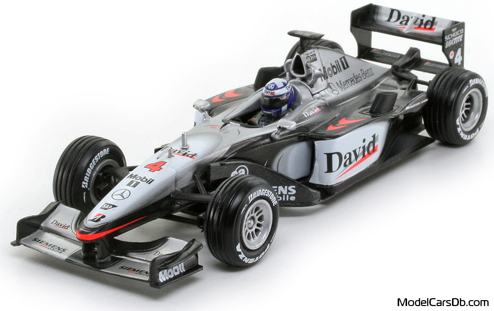 2001 - McLaren Mercedes MP4-16 Hot Wheels 1/43 (Светло сребрист / Черен) Предна лява страна