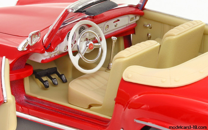 1955 - Mercedes 190 SL (R121) Welly 1/18 (Червен) Интериор арматурно табло