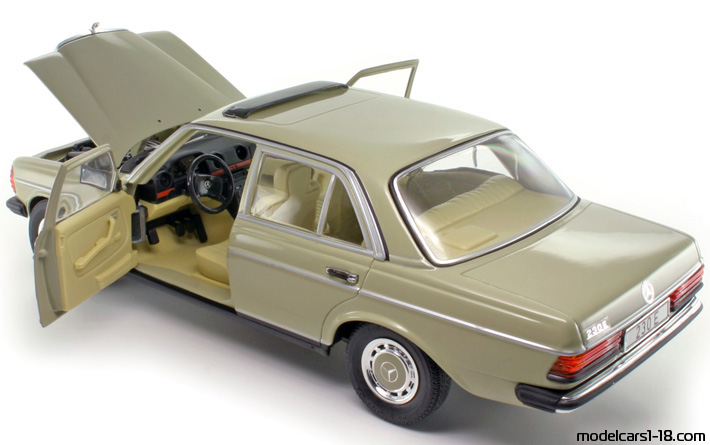 1976 - Mercedes 230 E (W123) Revell 1/18 (Кафяв) Отваряеми части