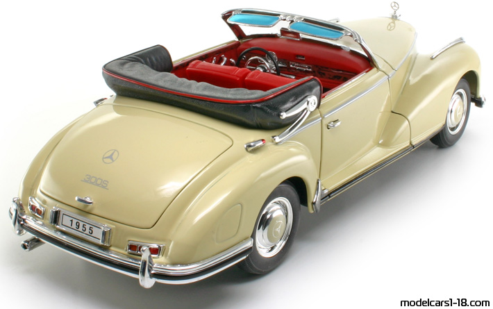 1955 - Mercedes 300 S (W188) Welly 1/18 (Бял) Задна дясна страна