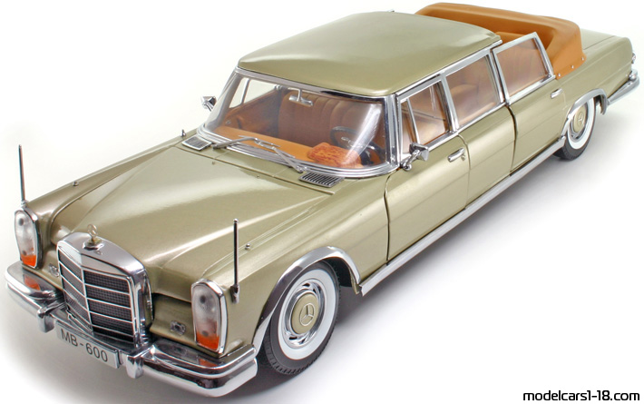 1966 - Mercedes 600 Pullman-Landaulet (W100) Sun Star 1/18 (Злаетн) Предна лява страна