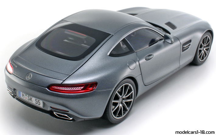 2014 - Mercedes AMG GT-S (C190) Norev 1/18 (Сив) Задна дясна страна