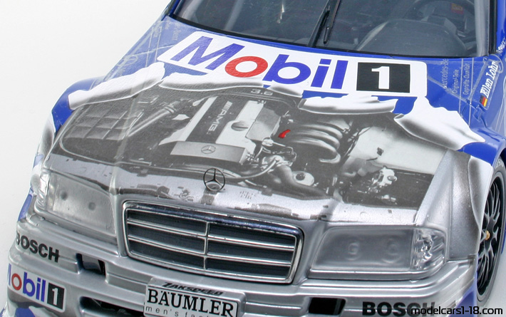 1995 - Mercedes C 180 DTM (W202) UT 1/18 (Син / Сребрист) Двигател