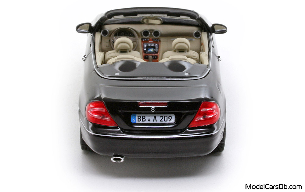 2003 - Mercedes CLK 320 Cabriolet (A209) Minichamps 1/43 (Black) Задница