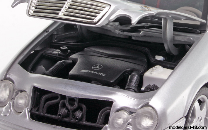 1997 - Mercedes CLK 55 AMG (C208) Safety Car Anson 1/18 (Сребрист) Двигател