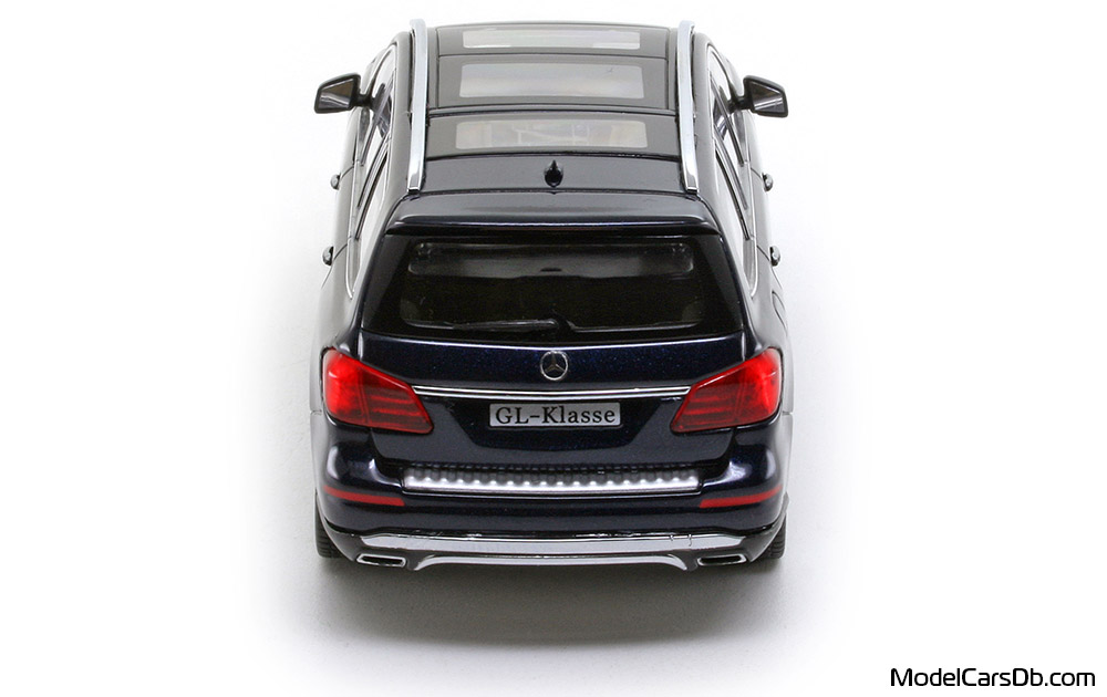 2012 - Mercedes GL 500 (X166) Norev 1/43 (Син) Задница